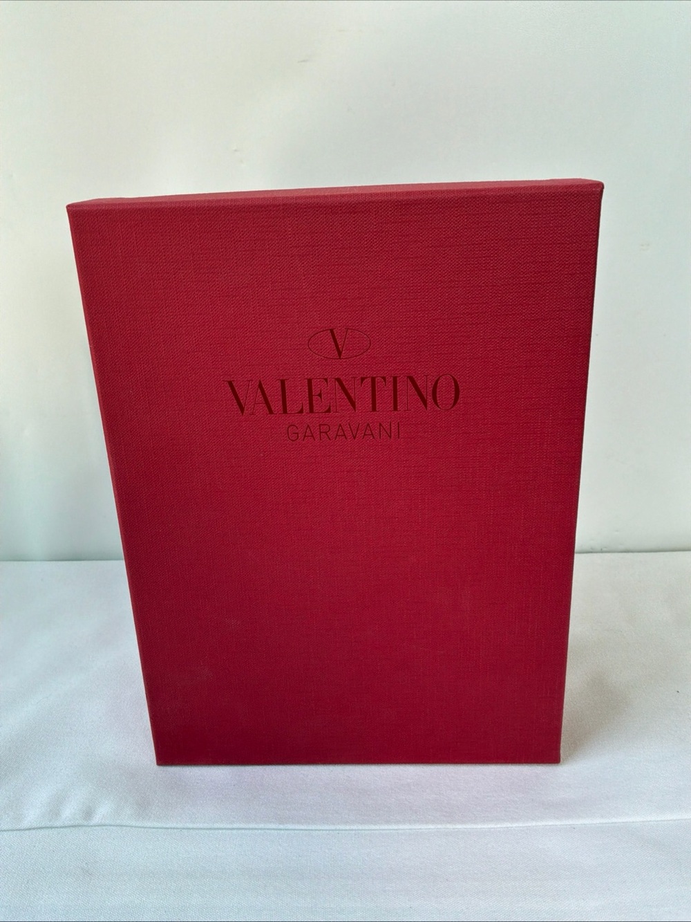 AUTHENTIC VALENTINO GARAVANI EMPTY RED GIFT BOX 9 X 7 X 4
